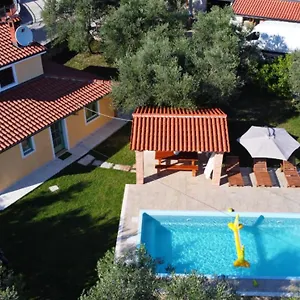 https://damjanic-holiday-house.in-istria.net